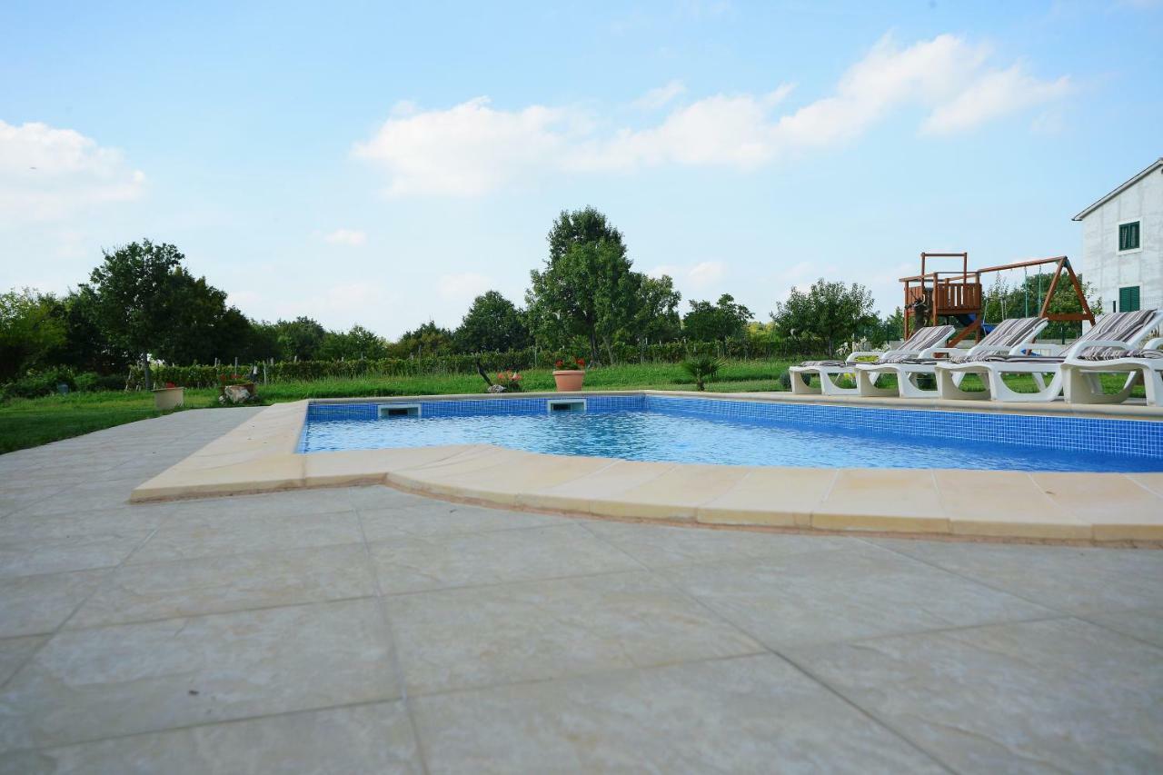 Ferienhaus Tomic Nedeščina Zewnętrze zdjęcie