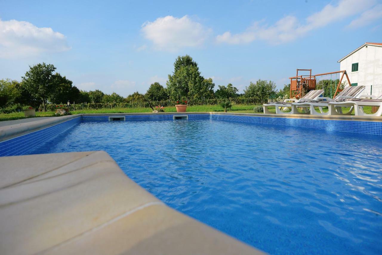 Ferienhaus Tomic Nedeščina Zewnętrze zdjęcie