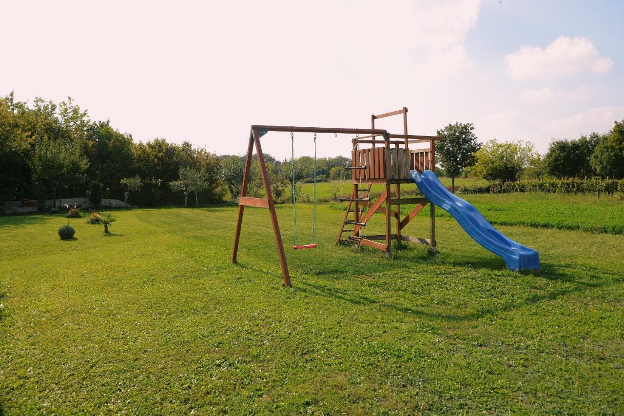 Ferienhaus Tomic Nedeščina Zewnętrze zdjęcie